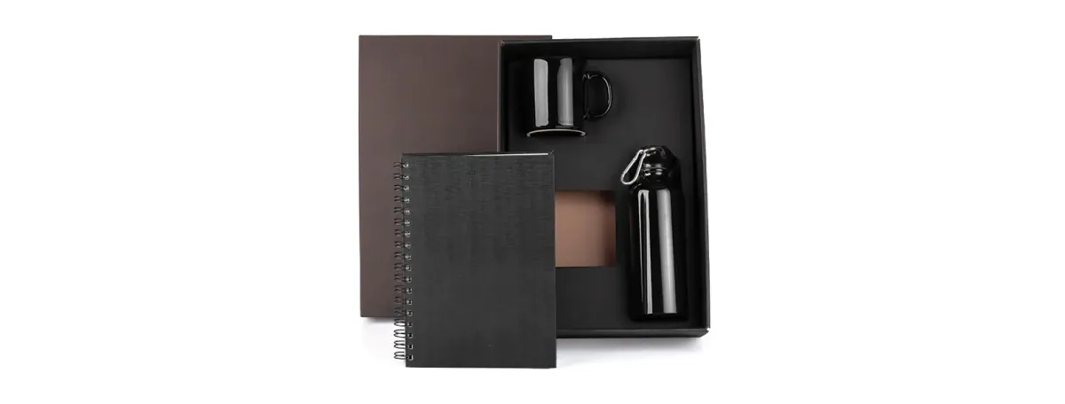 Kit Com Squeeze, Caneca E Caderno - 3 Pçs