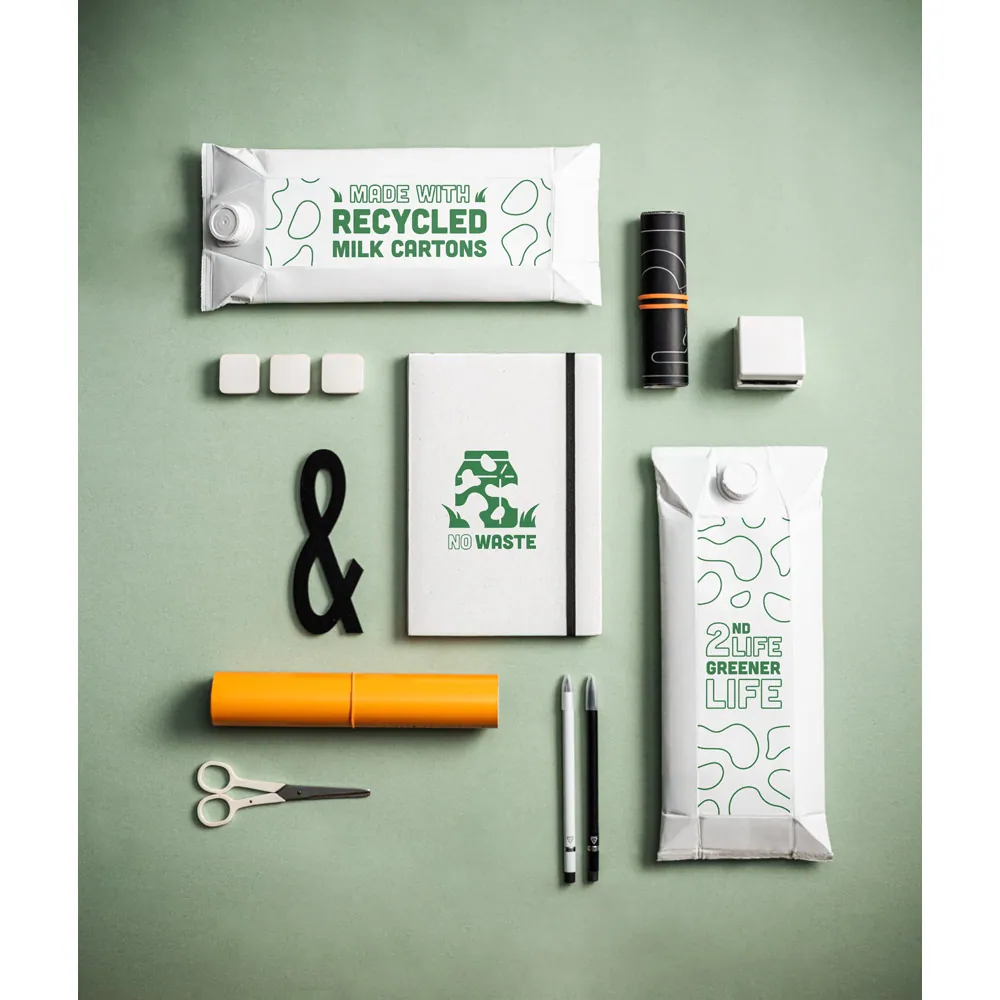 MILKY. Caderno A5 produzido através de pacotes de leite reciclados com folhas pautadas recicladas - Thumbnail 8