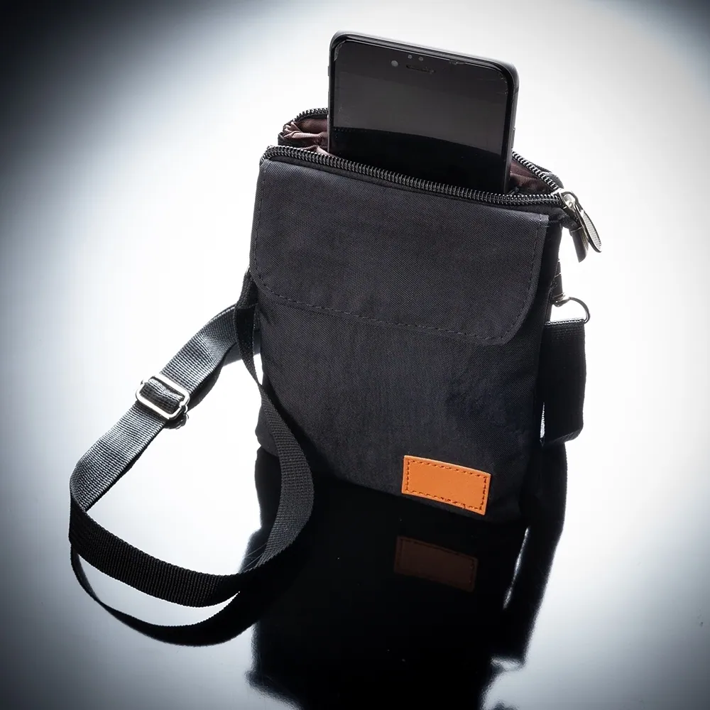 Mini Bolsa Transversal de Nylon 1L - Thumbnail 3