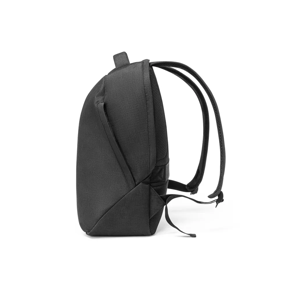 AUCKLAND. Mochila com sistema antirroubo para notebook (15.6") em 600D e ripstop (17 L) - Thumbnail 4