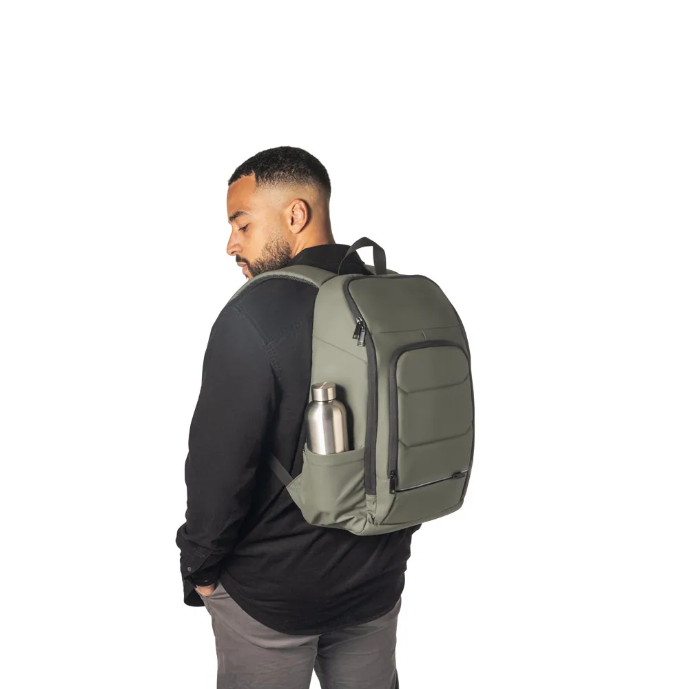 TOULON. Mochila para notebook (16") em poliéster reciclado 600D de alta densidade, com revestimento resistente à água (19 L) - Thumbnail 9