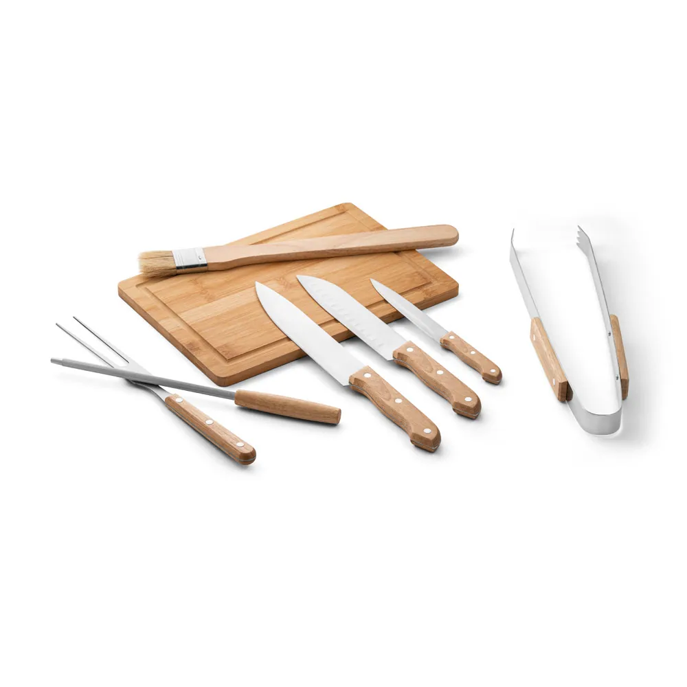 TERIYAKI. Kit churrasco em estojo de PU e 210D com tábua em bambu e 7 utensílios em aço inox e madeira de Seringueira - Thumbnail 11