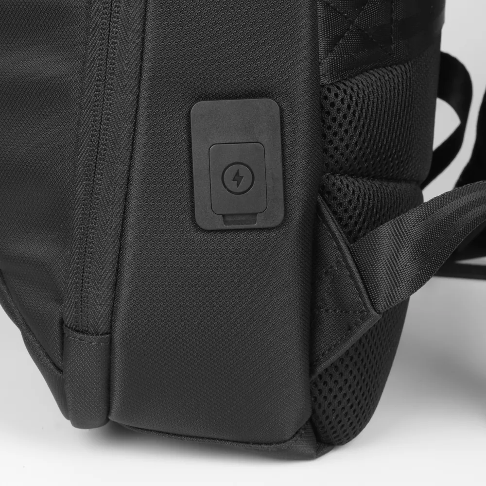Mochila de Poliéster USB 23 Litros - Thumbnail 5