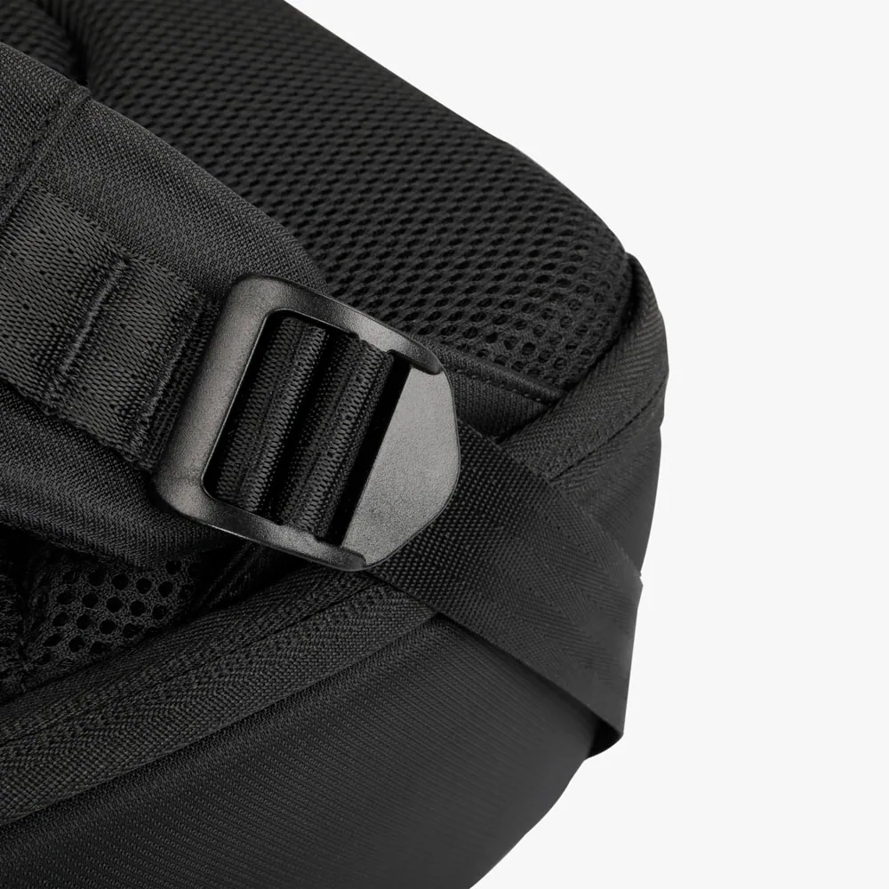 Mochila de Poliéster USB 25 Litros - Thumbnail 6