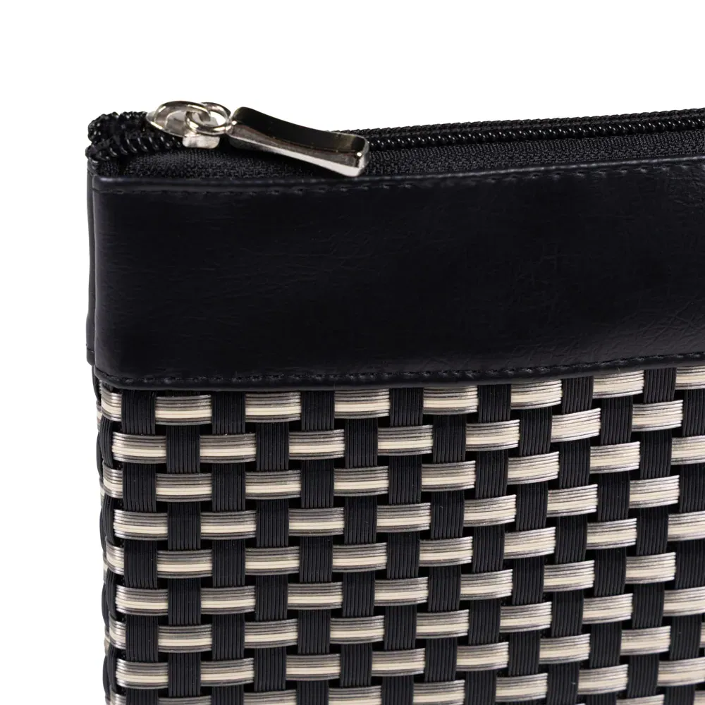 Necessaire Em Pvc E Material Sintético - Preto / Xadrez Bege - 19X14 Cm - Thumbnail 3