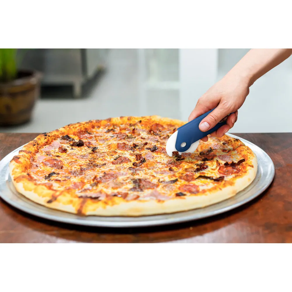 TOKEV. Cortador de pizza com abridor de garrafa - Thumbnail 8