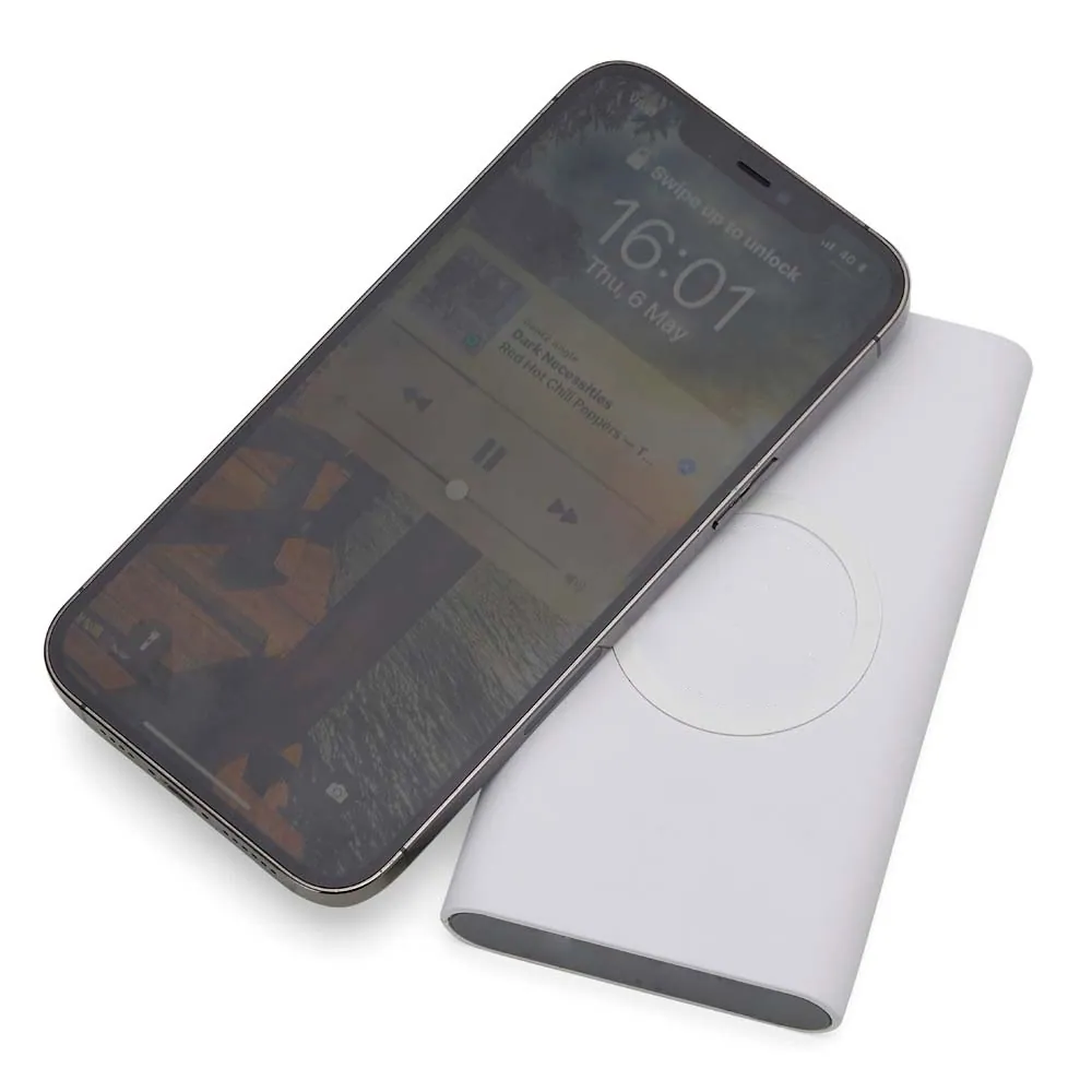 Power Bank 8000mAh com Carregamento via Indução ou via Cabo - Thumbnail 2