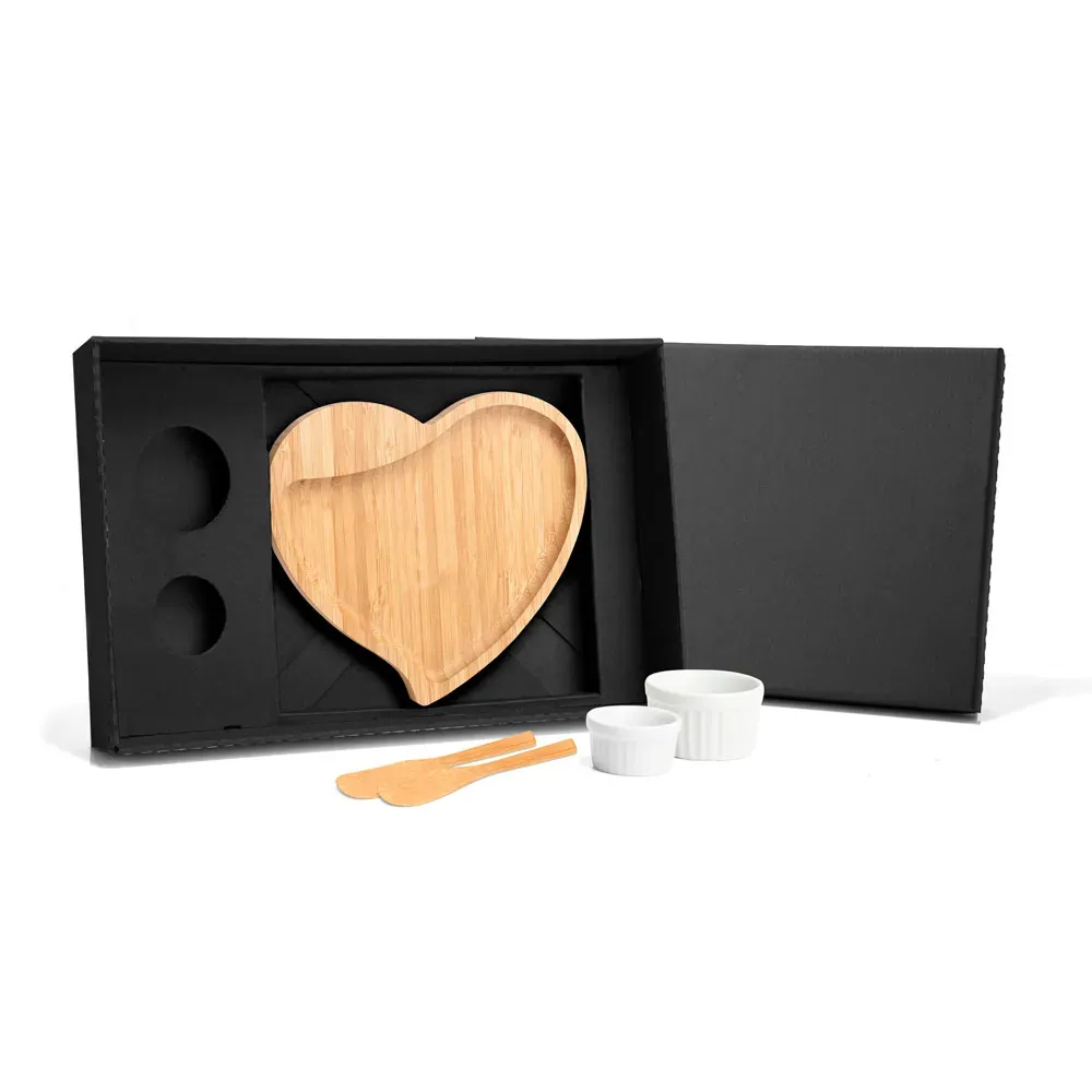 Kit Para Petisco Com Tábua Formato Coração - 5 Pçs